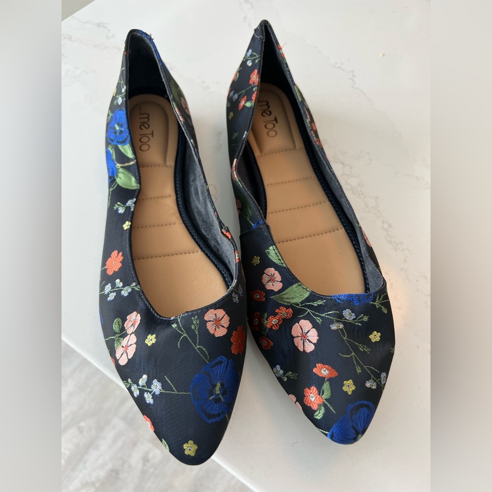Me Too Flats Size 12
